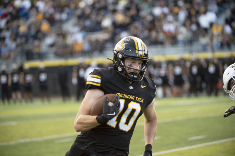 Huskies football looks for some Homecoming magic against Peacocks